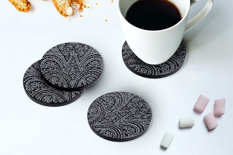 Revamp your serving tops using opulent marble coasters!